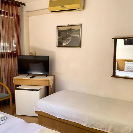 Pestujhely Panzio-etterem 3* Budapest